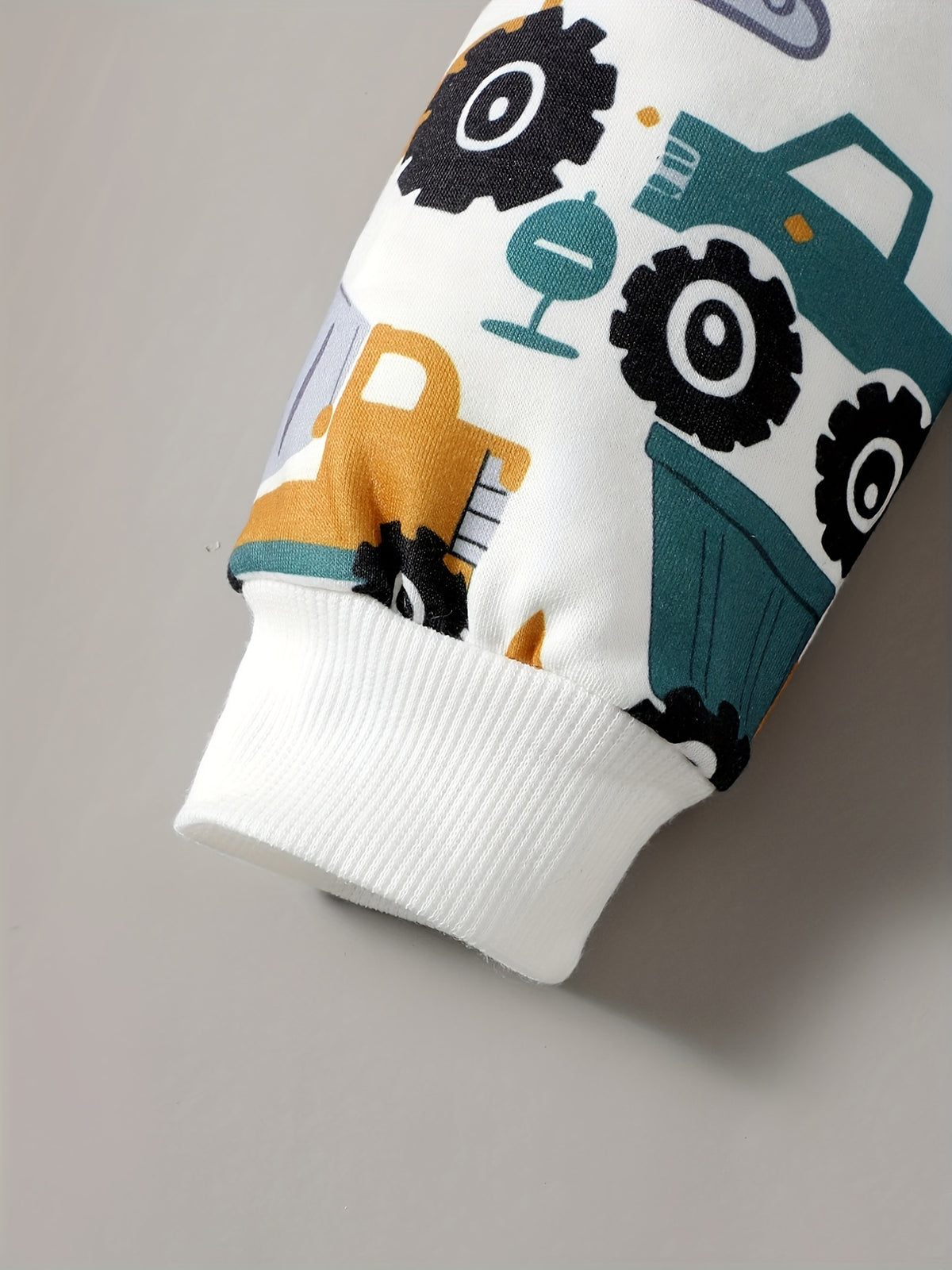 Sweat cartoon garçon