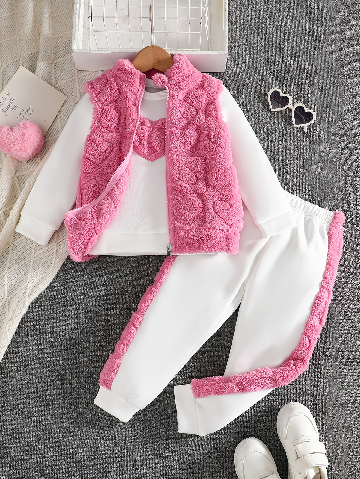 Ensemble gilet cœur fille